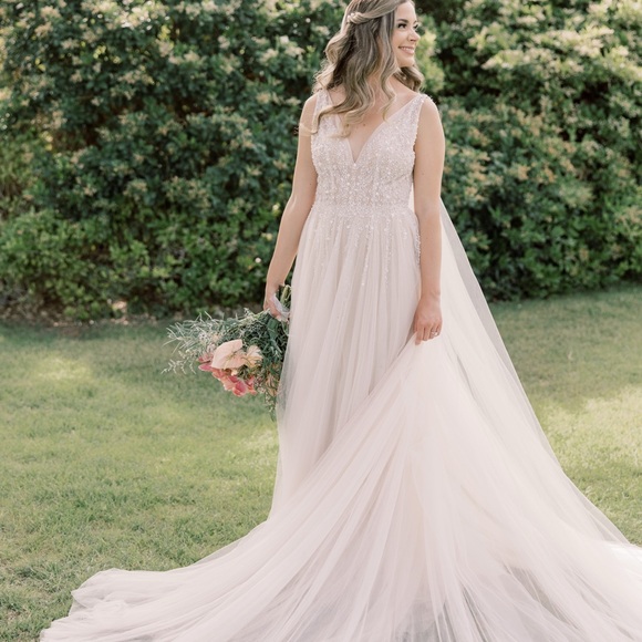 BHLDN Written in the Stars Beaded Tulle Open-Back Wedding Ballgown - Picture 17 of 17
